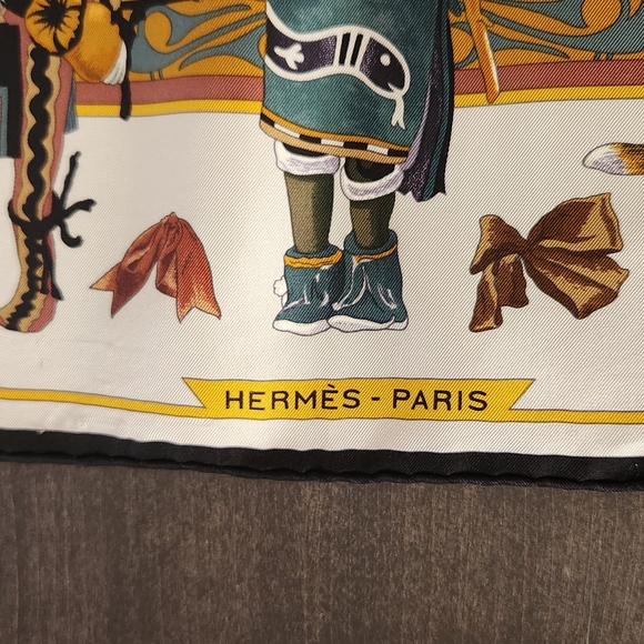 Colorful Patterned Silk Scarf - Picture 2 of 8